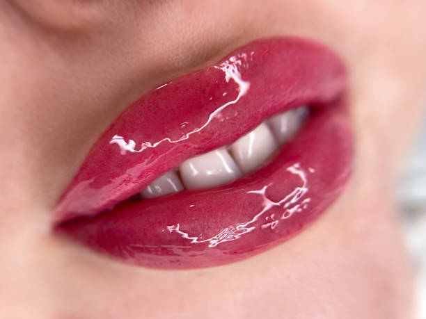 How Long Does It Take to Get a Lip Tattoo? Complete Guide to Procedure & Healing